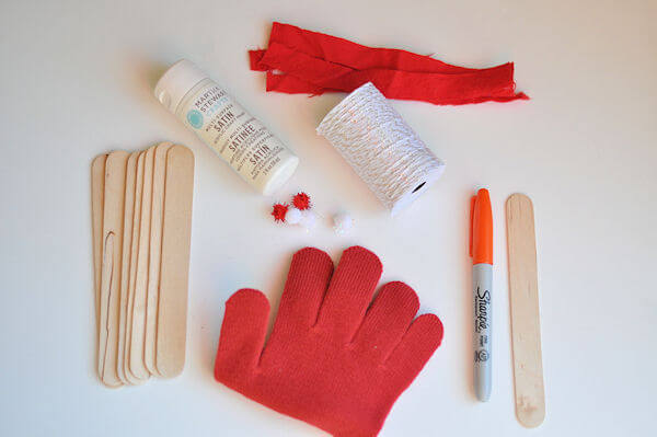 Wooden Snowmen Garland 1