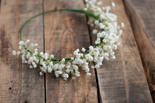 breath crown shower boho babys flower hair diy flowers momtastic heart crowns para per como flores mom communion coronas hacer